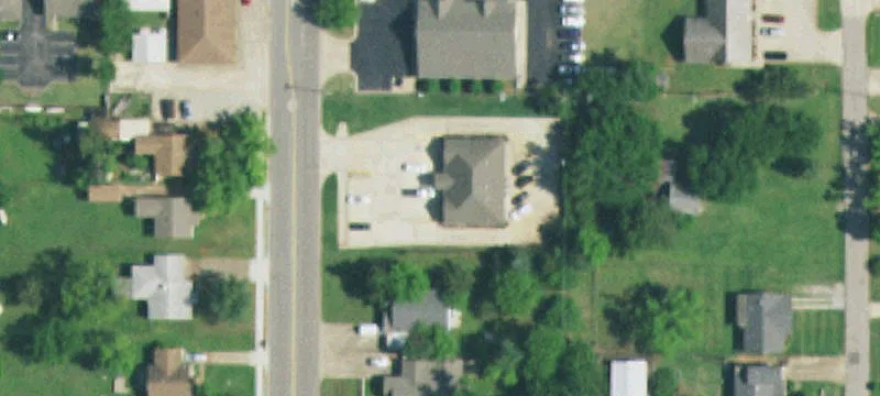 2621 Broadway Ave