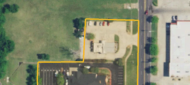 555 Kelly Ave