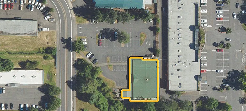 8200 Tonka St