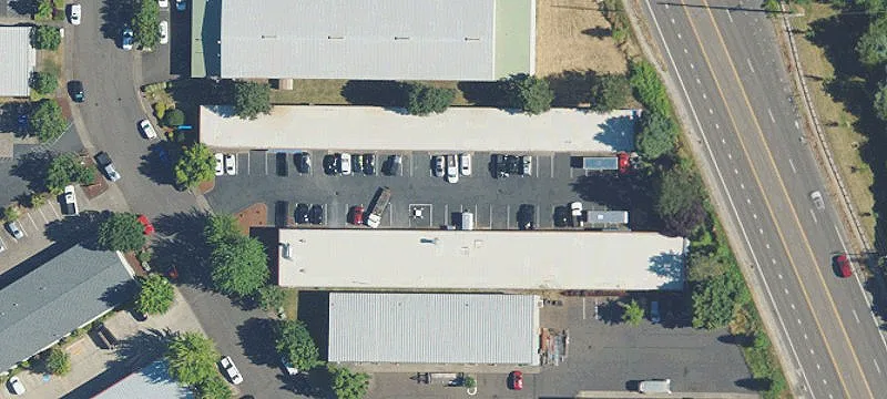 1040 Industrial Pkwy