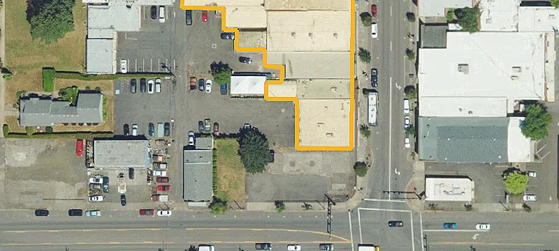 967 Main St