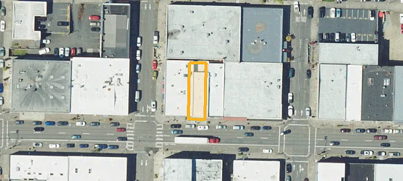 1020 Commercial St