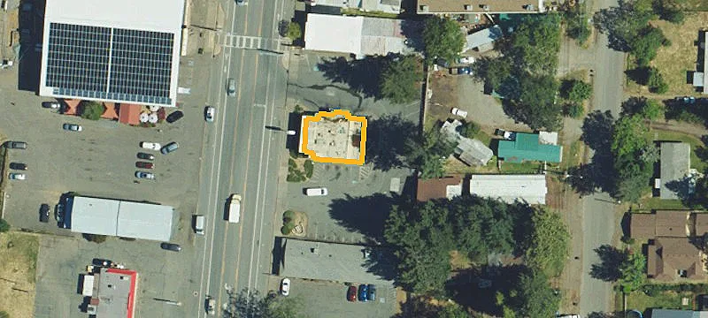 213 Redwood Hwy