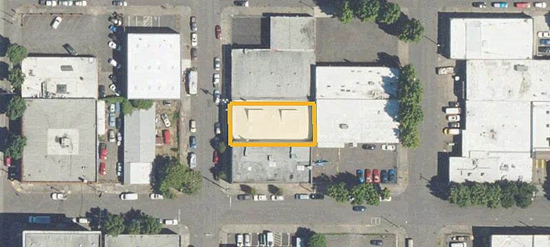 330 6th Ave