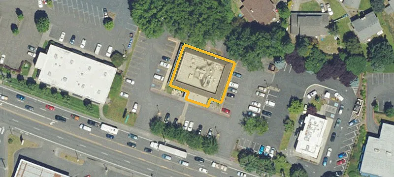 105 Burnside Rd