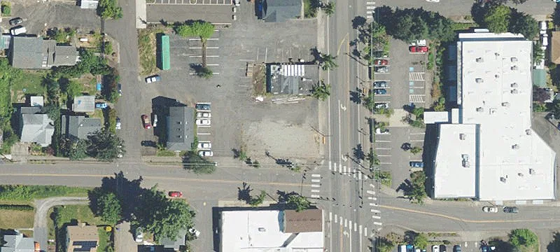 220 Molalla Ave