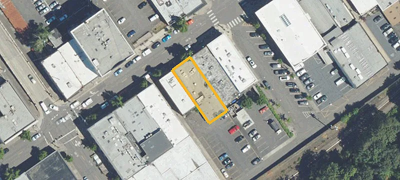 716 Main St