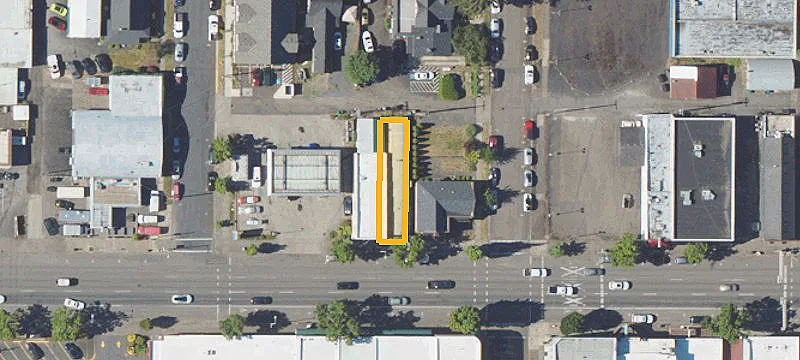 211 1st St