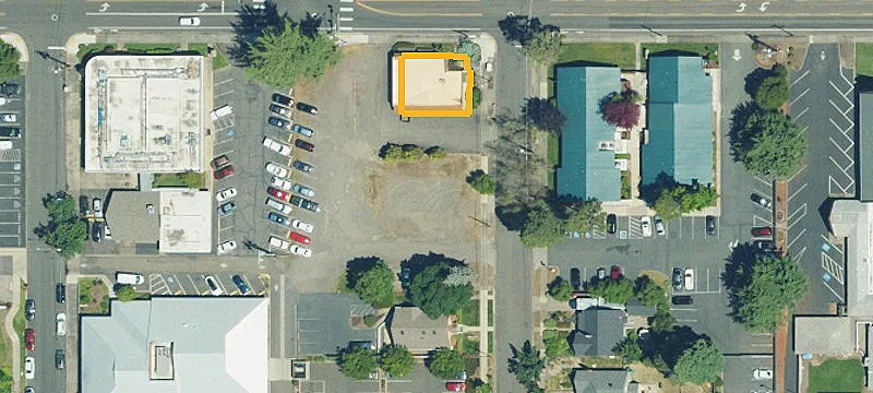 10 Portland Ave