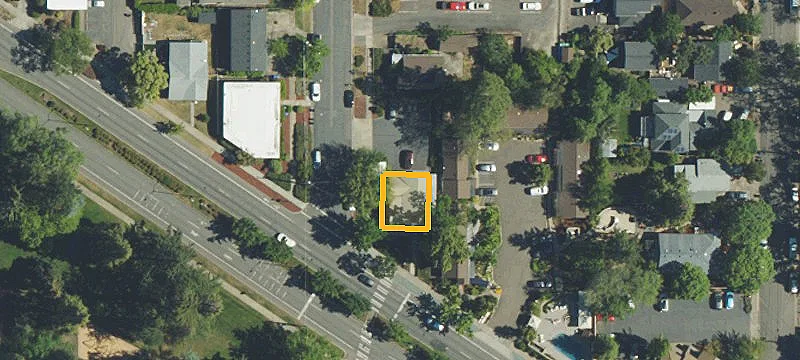 1049 Siskiyou Blvd