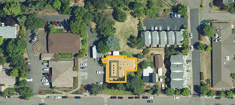 241 Maple St
