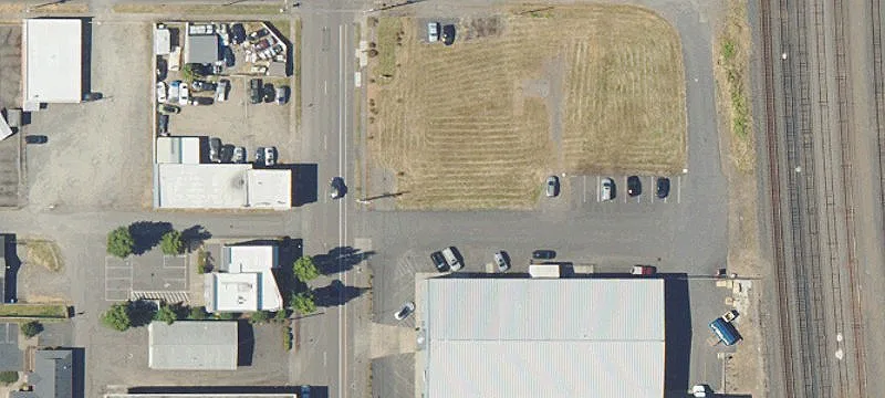 1740 13th SE St