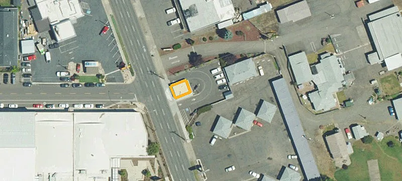 900 Riverside Ave