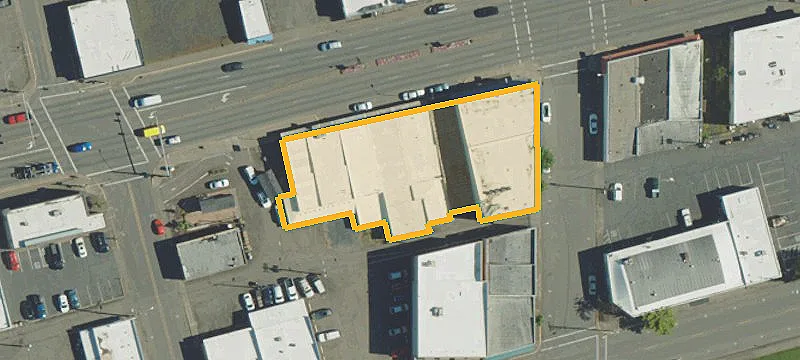 1231 Main St