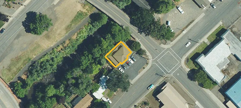 10 Shasta Ave