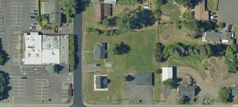 335 Cummins St