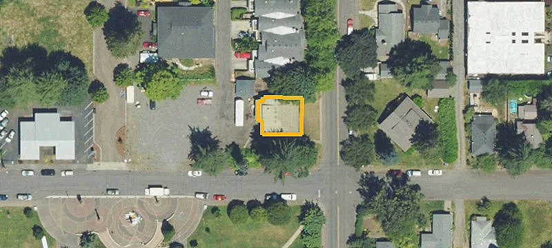 307 Kelly Ave