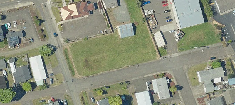 623 Everett Ave
