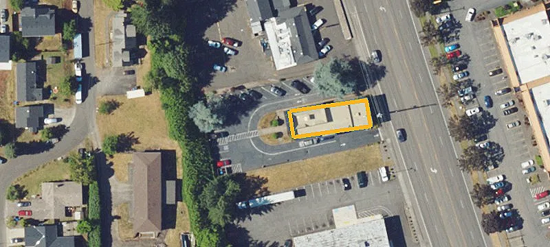 3833 Commercial SE St