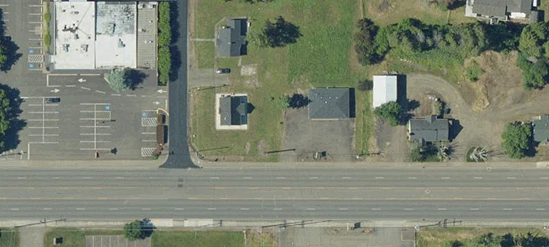 2726 Diamond Lk Blvd