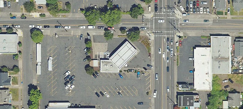 9 82nd Ave