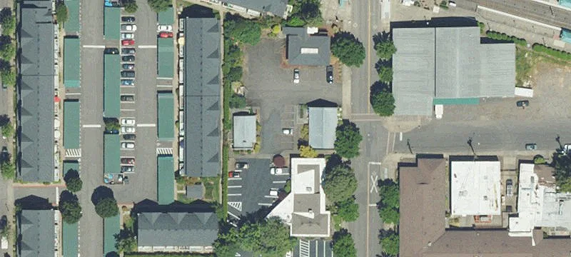 701-703 Hood Ave