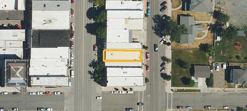 1812 Main St