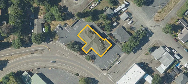425 Main St