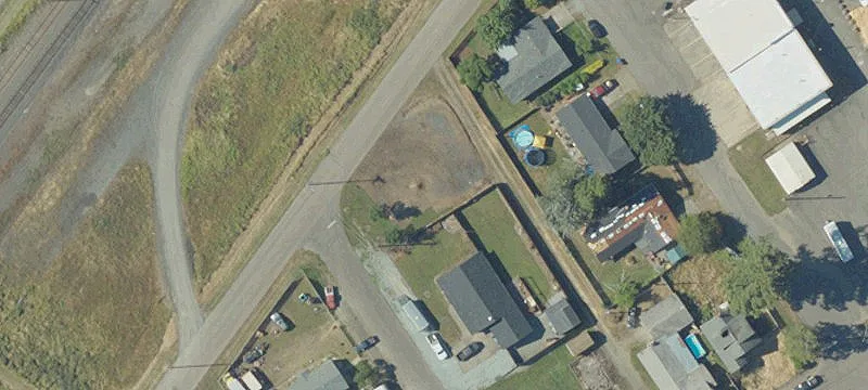 235 5th Ave