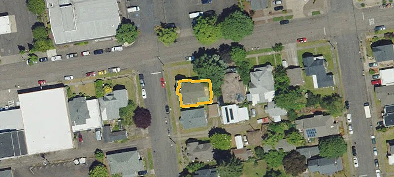206 4th SE Ave