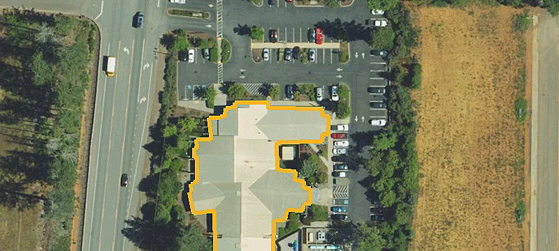 25647 Redwood Hwy
