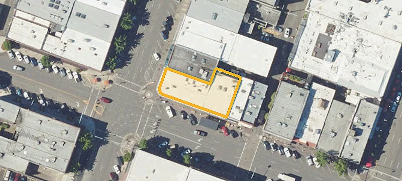 305 Ct NE St