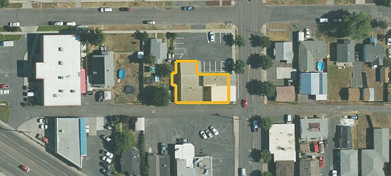1414 Main St