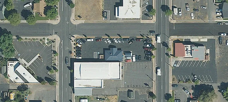 560 Birch Ave