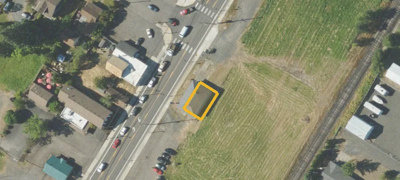 925 Hwy 99w