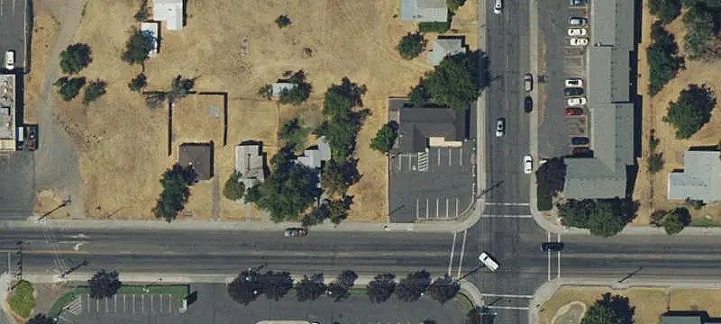 389 Highland Ave