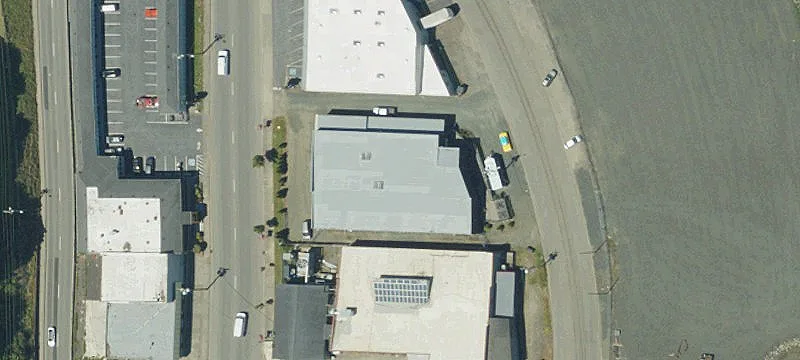 999 Frnt St