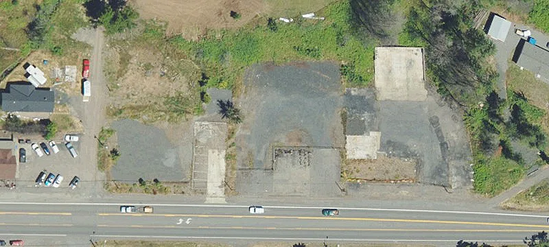 743 Santiam Blvd