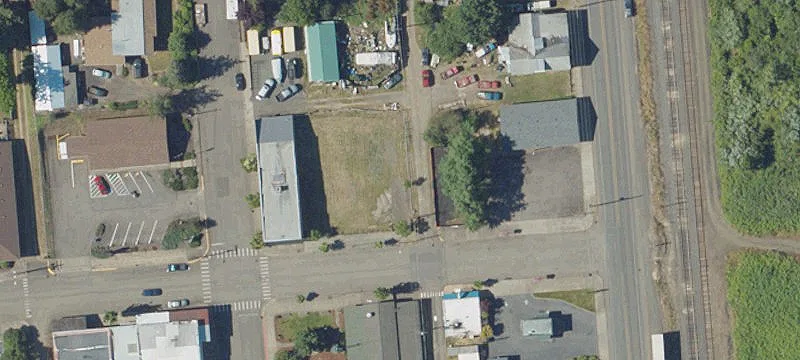 143 Main St