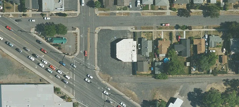 1515 Main St