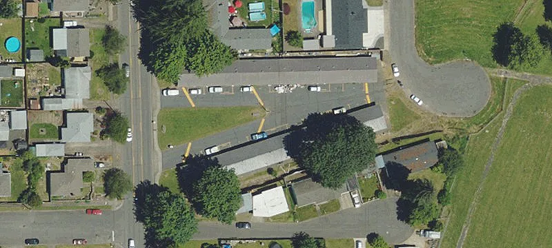 825 Waverly SE Dr
