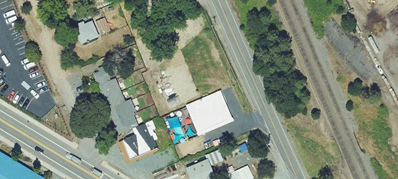 180 Merlin Ave