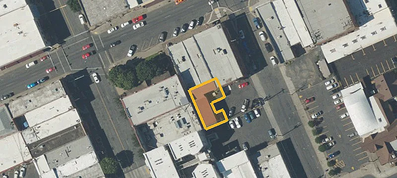 16 Ct Ave