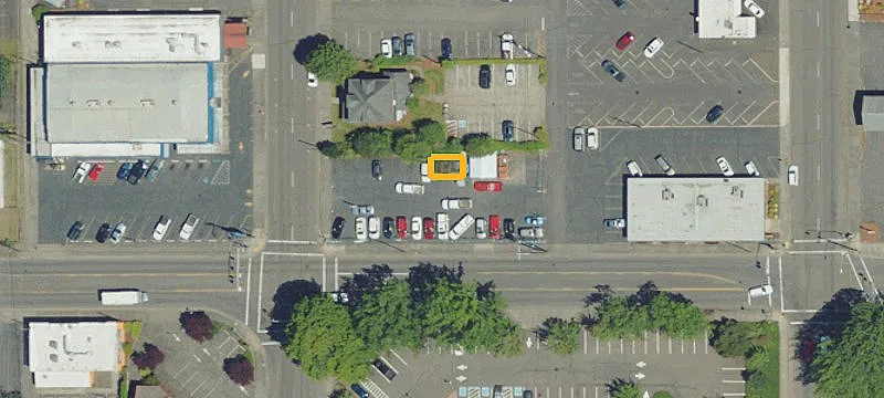 995 Main St