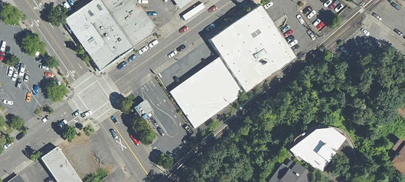 1010 Main St