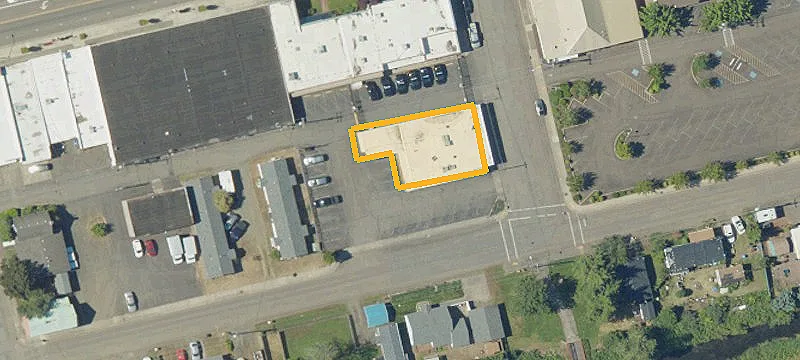 111 Umpqua St