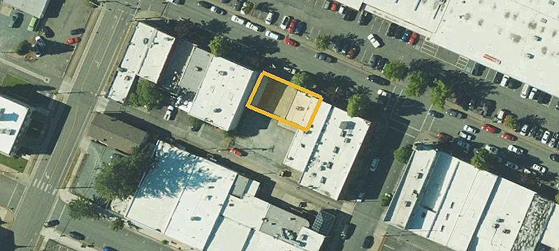 221 G St