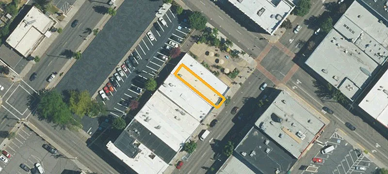 527 Main St