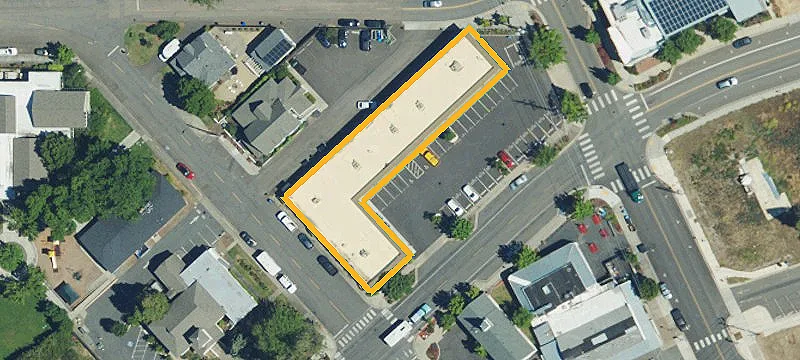 304 Main St