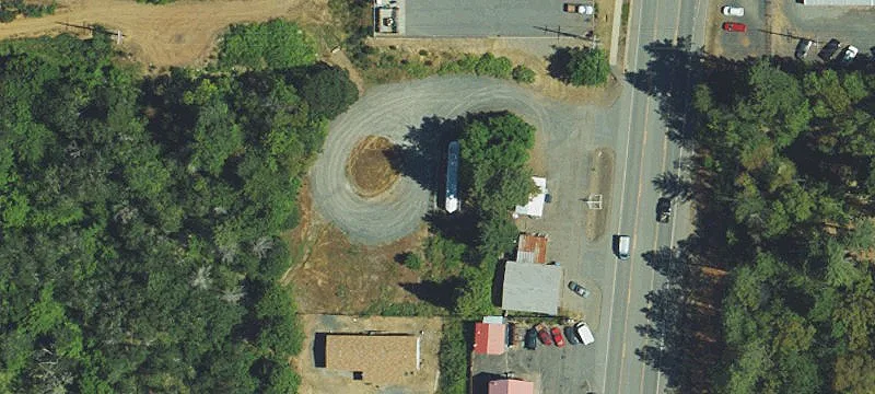 25688 Redwood Hwy